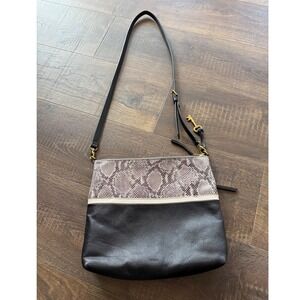 Fossil Crossbody Bag Snakeskin Embossed Leather Key Accent‎ Purse